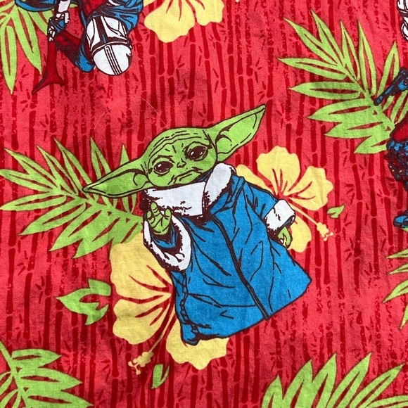 Official Star Wars Size Small Hawaii Tiki Shirt Grogu Baby Yoda All Over Print - Picture 5 of 12